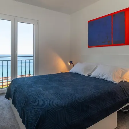Azure Horizon Villa *