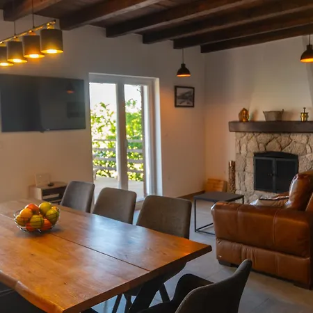 Azure Horizon Villa
