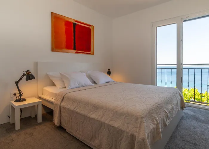 Villa Azure Horizon *