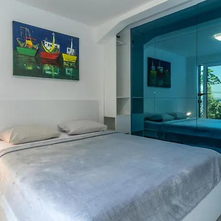 Villa Azure Horizon *