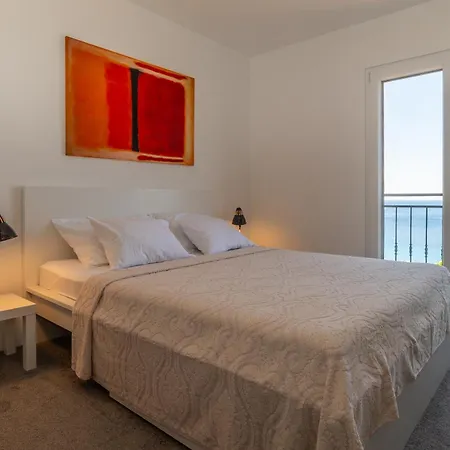 Villa Azure Horizon *